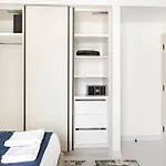 Silkhaus Mid Floor Marina Vista With Private Beach